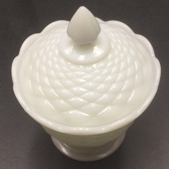 Milk Glass Vintage Pedestal Bowl - Picture 1 of 4